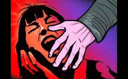 Dhanbad Incident: धनबाद रेपकांड का आरोपी फरार, घर जलाया, 36 घंटे बाद भी पुलिस के हाथ खाली
