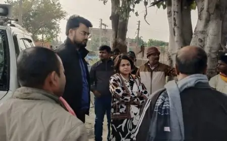 Nawada Development Schemes: उप विकास आयुक्त प्रियंका रानी ने की विकास योजनाओं का निरीक्षण, दी गति बढ़ाने की सलाह