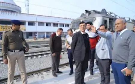 Nawada Inspection: पूर्व मध्य रेलवे जीएम का विंडो ट्रेलिंग निरीक्षण, सुरक्षा और सुविधाओं पर दिया जोर