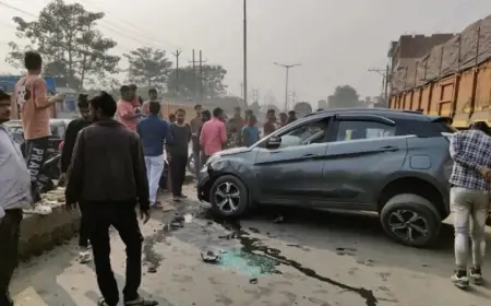 Jamshedpur Car Accident: तेज रफ्तार में कार दुर्घटनाग्रस्त, एयर बैग से ड्राइवर को मिली जान बचाने की राहत