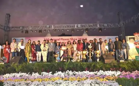 Jamshedpur Flower Show: जमशेदपुर हॉर्टिकल्चरल सोसायटी ने गुलाब प्रेमियों के लिए एक शानदार आयोजन किया: फूलों और नवाचार का अद्भुत मेल!