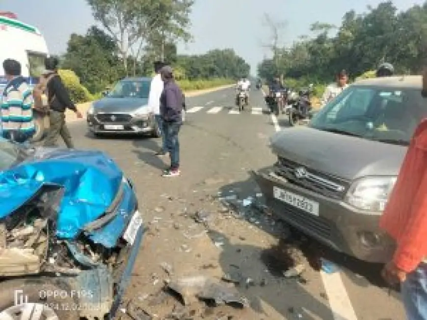 Deoghar Accident : देवघर हाईवे पर दो वाहनों की भीषण सड़क हादसा, तीन गंभीर घायल