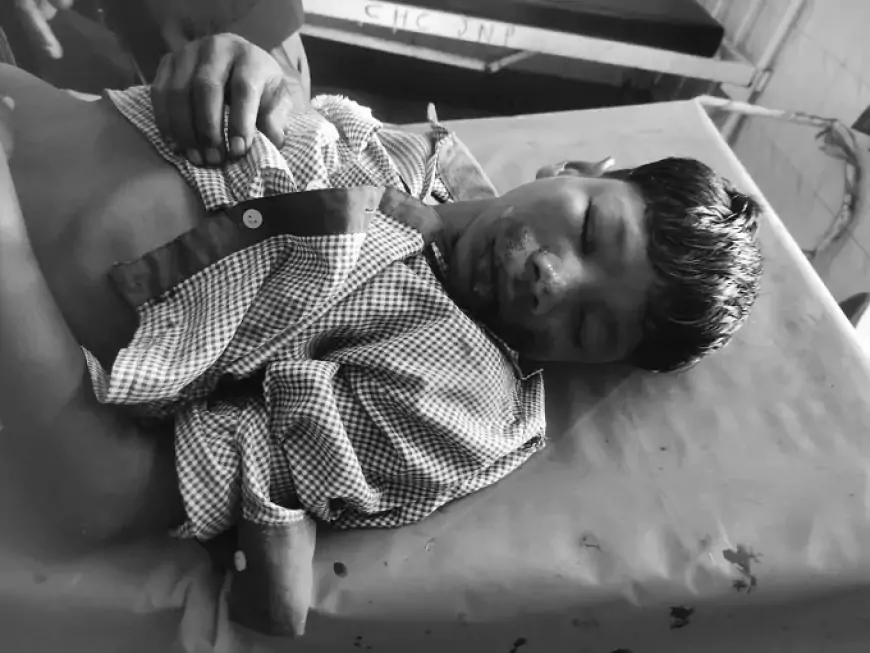 Kolhan Child Injured: तेज रफ्तार हाइवा ने बच्चे को मारी टक्कर,समाजसेवी ने बचाई जान