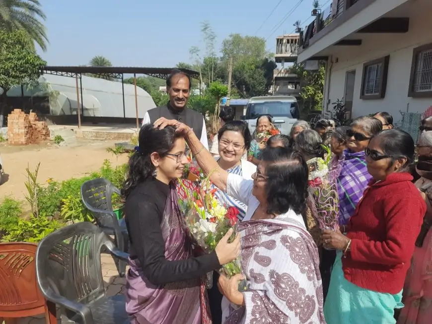 Old Age Home: वृद्धाश्रम में सुविधाओं का औचक निरीक्षण, बुजुर्गों ने बताया "संतोषजनक"