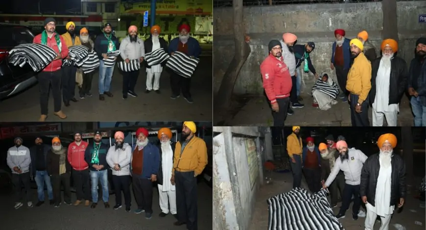 Jamshedpur Blanket Distribution : सर्दी में ठिठुरते लोगों को मिले कंबल, झारखंड मुक्ति मोर्चा ने किया पुण्य कार्य