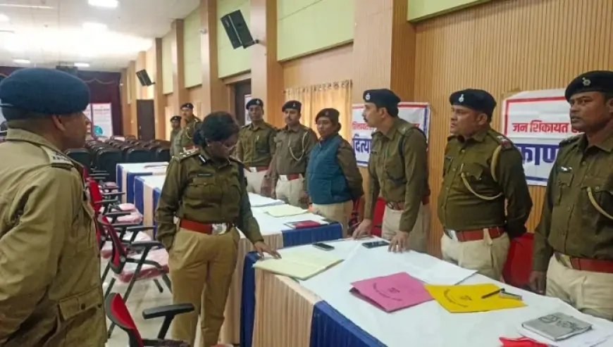 Seraikela Awareness: पुलिस का बड़ा कदम, जन शिकायतों का त्वरित समाधान