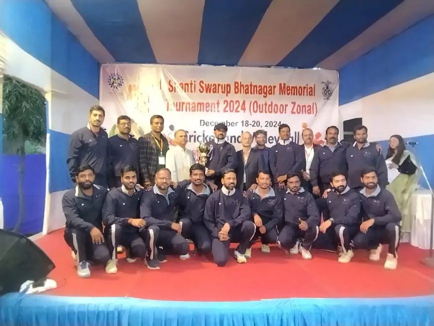 Jamshdpur Tournament: जमशेदपुर में शांति स्वरूप भटनागर मेमोरियल टूर्नामेंट का भव्य समापन, जानिए किसने जीती ट्रॉफी!