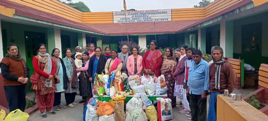 Jamshedpur Donation Event: केरला समाजम महिला विभागम ने भारत सेवा आश्रम में किया नेक दान, आश्रम अध्यक्ष ने दी शुभकामनाएं