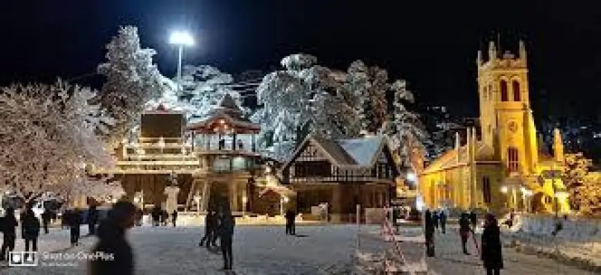 Shimla Weather: Shimla में बर्फबारी का रोमांच: जानिए कैसे पर्यटकों ने पहली बार देखी बर्फबारी!