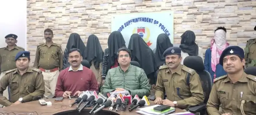 Jamshedpur Police: बाइक चोर गिरोह का भंडाफोड़, 7 आरोपी गिरफ्तार, चोरी की पांच बाइक और पार्ट्स बरामद