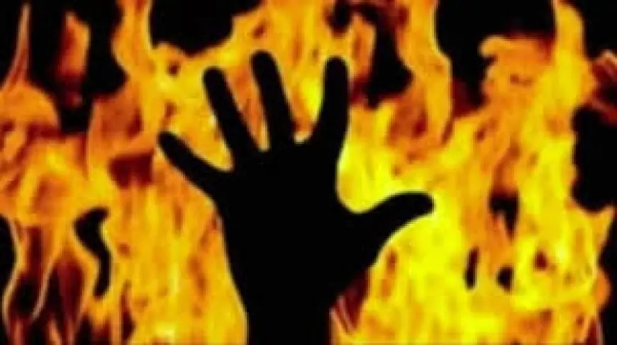 Dhanbad Woman Burnt Fire : ठंड में आग तापते हुए वृद्धा जल गई, परिवार में मची अफरातफरी