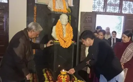 Gorakhpur Tribute: श्रीभगवती प्रसाद कन्या महाविद्यालय में भव्य आयोजन, जानिए कैसे बनी नारी शिक्षा का प्रतीक