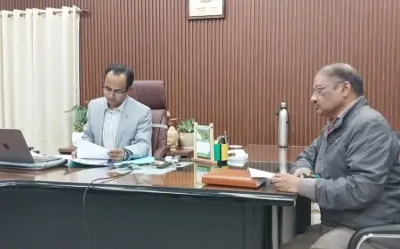 Nawada Hearing: लोक शिकायत निवारण में दो मामलों का ऑन स्पॉट समाधान!