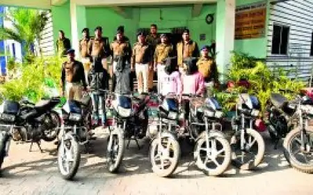 Jamshedpur Theft: चोरी की मोटरसाइकिल बेचने वाले 4 युवकों की गिरफ्तारी, जानिए कैसे पकड़े गए!