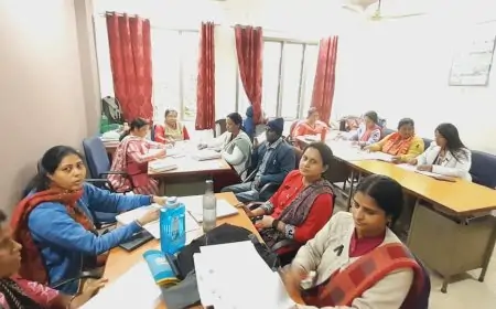 Graduate College Teachers  Protest: काला बिल्ला लगाकर जताया असंतोष
