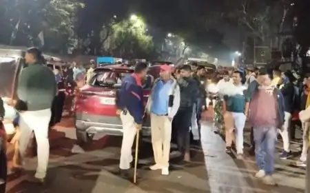 Jamshedpur Incident: कदमा में तेज रफ्तार कार ने मचाया हड़कंप, बाइक-ऑटो को मारी टक्कर!