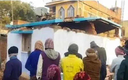 Giridih Blast: घर में धमाके से मची अफरा-तफरी, क्या है रहस्य?