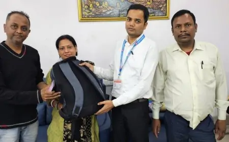 Tatanagar Station: यात्री का खोया हुआ सामान रेलवे कर्मचारी की तत्परता से सुरक्षित लौटाया गया, जानें कैसे