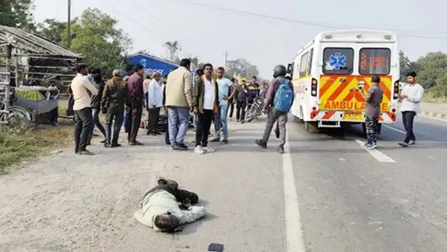 Highway Accident: गंगा होटल के पास हुई सड़क दुर्घटना में बुजुर्ग की मौत, बाइक सवार और टेम्पो चालक फरार!