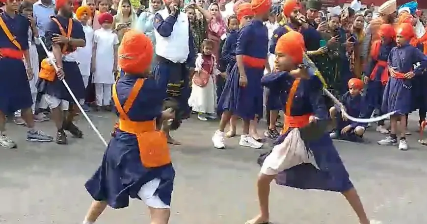 Jamshedpur Guru Gobind Singh: गुरु गोविंद सिंह का 358वां जन्म दिवस कैसे हुआ ऐतिहासिक अंदाज में मनाया?