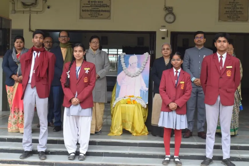 Ghatsila Youth Day: स्वामी विवेकानंद की जयंती पर संत नंदलाल स्मृति विद्या मंदिर में मनाया गया राष्ट्रीय युवा दिवस, युवाओं को किया प्रेरित