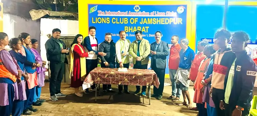 Jamshedpur Lions Club ने मनाया मेल्विन जोन्स का जन्मदिन, समाज सेवा के प्रति समर्पण का लिया संकल्प