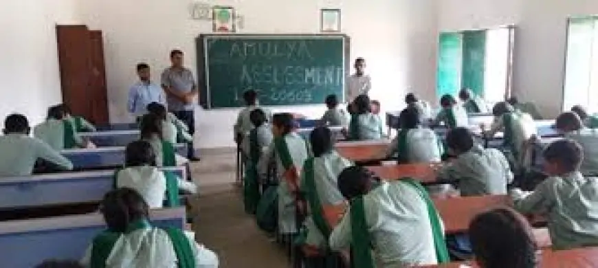 Jharkhand School Dropout Rate : झारखंड में बढ़ा बच्चों का ड्रॉप आउट रेट, जानिए वजह और सुधार की योजनाएँ