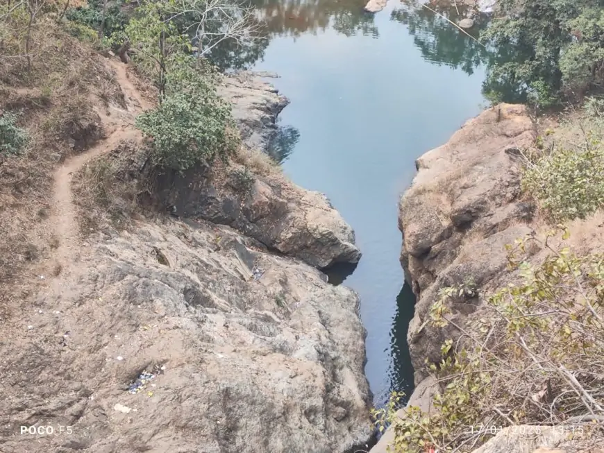 Tiru Waterfall Tragedy: तिरु फॉल में तीन भाईयों की पिकनिक बन गई काल, तीन भाईयों ने गंवाई अपनी जान