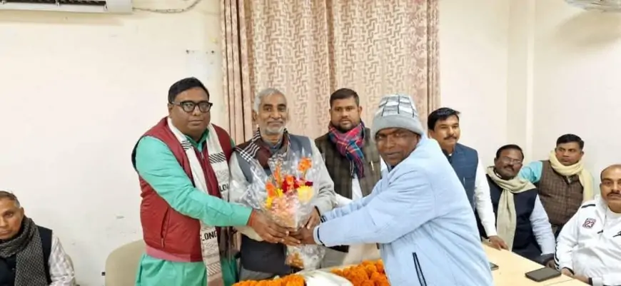 JDU Leader Visit: नवादा में जदयू उपाध्यक्ष रविंद्र सिंह का भव्य स्वागत, 2025 विधानसभा चुनाव में 225 सीट जीतने का रखा लक्ष्य!