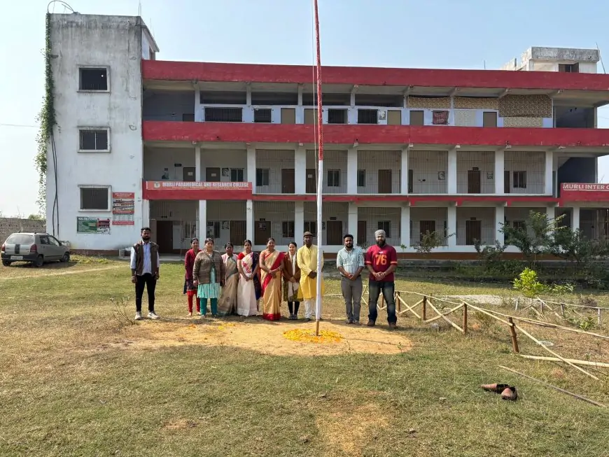 Jamshedpur Flag Hoisting: मुरली ग्रुप ऑफ़ इंस्टिट्यूशन में गणतंत्र दिवस पर ध्वजारोहण, बच्चों ने प्रस्तुत किए शानदार कार्यक्रम