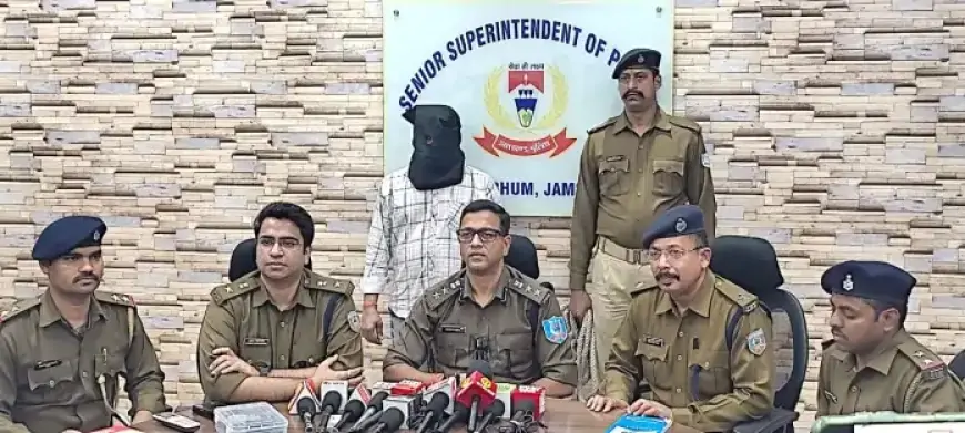 Jamshedpur Police Action: साकची में आर्म्स एक्ट का आरोपी गिरफ्तार, पिस्टल और गोली बरामद