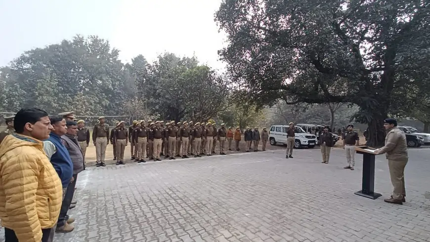 Gorakhpur Tribute: पुलिस कार्यालय में शहीद दिवस पर महात्मा गांधी और वीर सपूतों को श्रद्धांजलि!