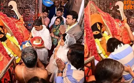 Ranchi Visit: मुख्यमंत्री हेमंत सोरेन का कोलकाता में कालीघाट मंदिर दर्शन, राज्य की समृद्धि की कामना!