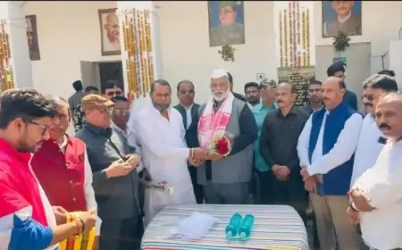 Jamshedpur Visit: पप्पू यादव ने कांग्रेस कार्यालय में की महत्वपूर्ण बैठक, बीजेपी की नीतियों पर उठाए सवाल