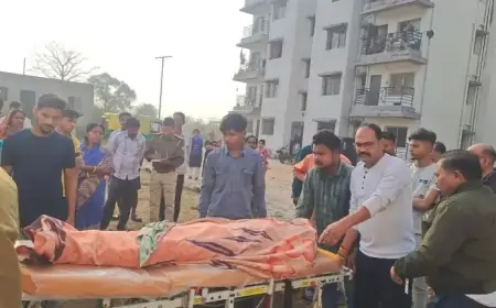 Saraikela Accident: सड़क पर तड़पते रहे सुरेश, 12 घंटे बाद मिली लाश! प्रशासन पर सवाल