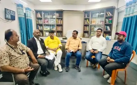 Jamshedpur Protest: शहर में गंदगी का अंबार, विधायक के प्रतिनिधियों ने खोला मोर्चा!