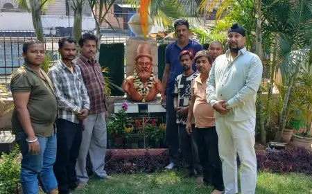 Jamshedpur Tribute: उद्योगपति जमशेदजी टाटा को हिंद एकता सामाजिक संस्था की श्रद्धांजलि