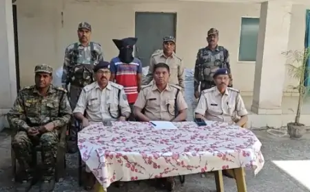 Saraikela Raid: कुचाई थाना क्षेत्र में पुलिस की छापेमारी, 578 किलो प्रतिबंधित डोडा जब्त