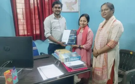 Jamshedpur Donation: शिक्षिका ने मेडिकल छात्रों को दी कीमती सौगात!