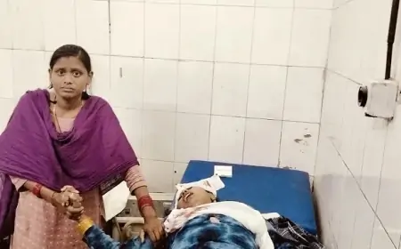 Jamshedpur Attack: बीच सड़क पर युवती से छेड़खानी, विरोध करने पर बेसबॉल बैट से हमला!