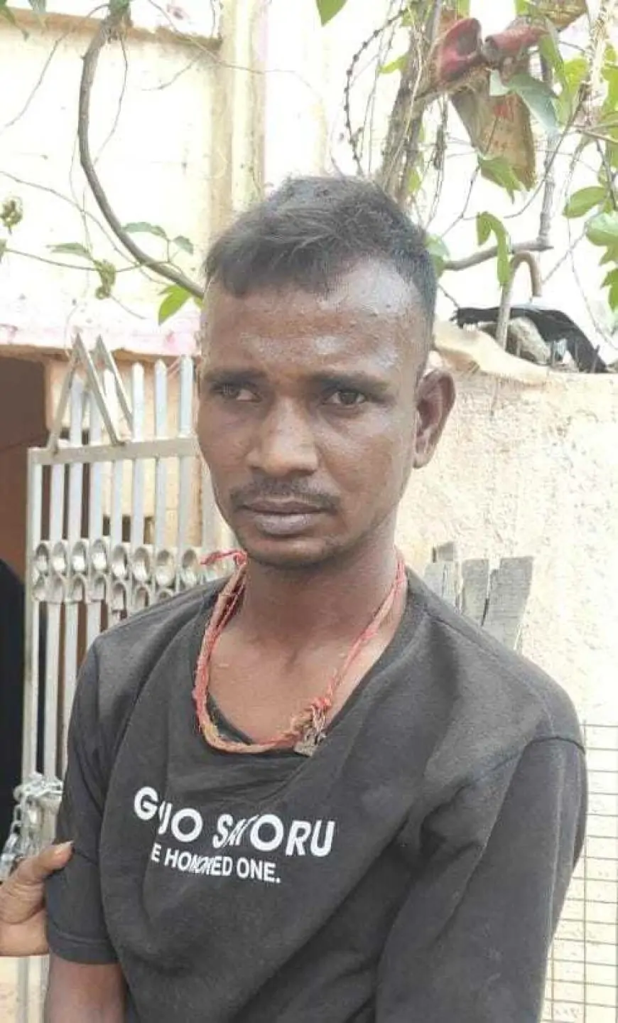 Ichak Theft: इचाक के बंशीधर मंदिर से चोरी हुई लड्डू गोपाल की मूर्ति बरामद, चोर ऐसे आया पकड़ में!