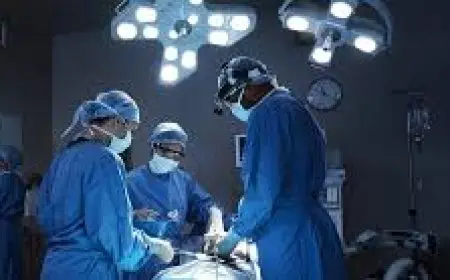 Medical Breakthrough: 50 साल की महिला के पेट से निकाला 7.5 किलो का ट्यूमर, गिनीज बुक में दर्ज होगा