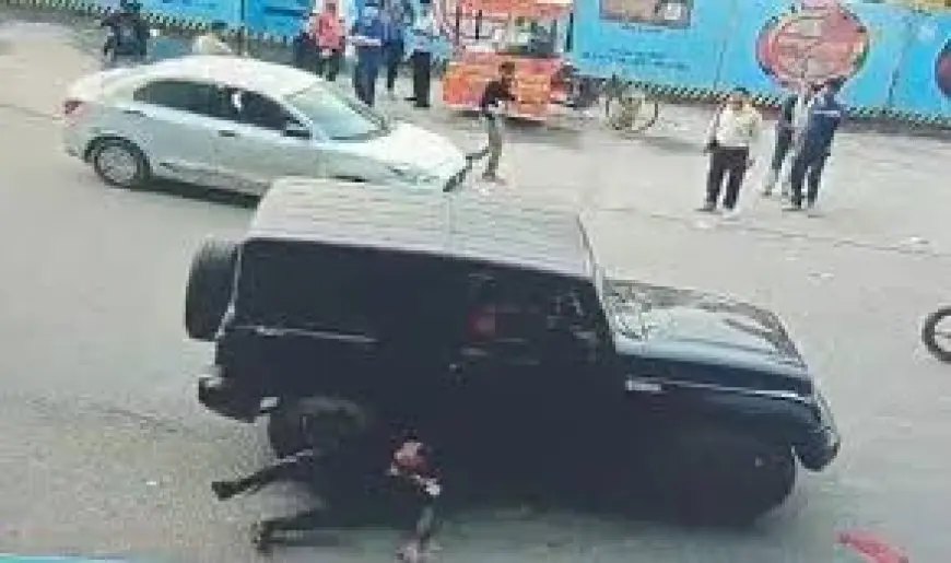 Delhi Attack: हॉर्न मना किया तो गुस्से में थार चढ़ा दी, सिक्योरिटी गार्ड के दोनों पैर तोड़ डाले