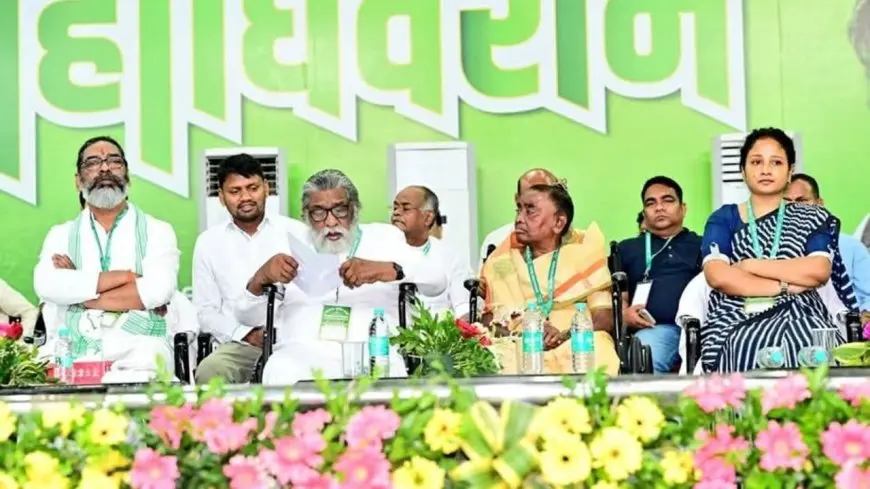 Jharkhand Politics: झामुमो ने नई केंद्रीय कार्यकारिणी का किया ऐलान, जानिए कौन-कौन बने बड़े चेहरे!