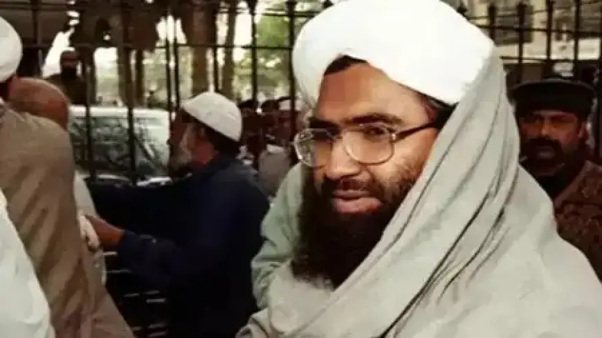 Pakistan Strike: ऑपरेशन सिंदूर में मसूद अजहर के ठिकाने तबाह, परिवार के 10 सदस्य ढेर, भारत का सबसे सटीक जवाब!