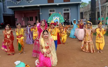 Jamshedpur Celebration: जेवियर पब्लिक स्कूल में जन्माष्टमी की धूम, नन्हे कान्हा की लीलाओं ने जीता दिल