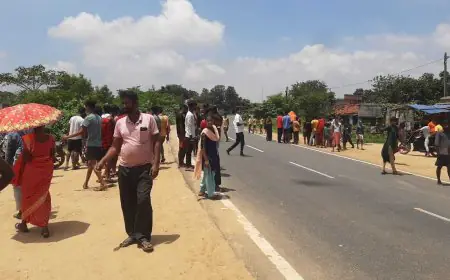 Dhanbad Accident: सड़क हादसे में दो मासूम घायल, ग्रामीणों ने किया घंटों हंगामा