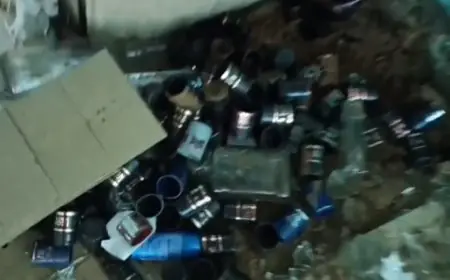 Jamshedpur Raid: हुरलुंग में मिनी शराब फैक्ट्री का भंडाफोड़