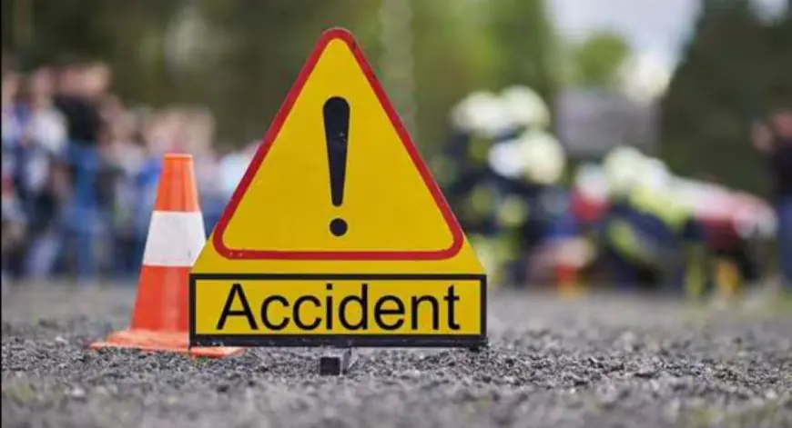 Jamshedpur Accident : नशे में बलेनो कार ने टेंपो को मारी जोरदार टक्कर, महिला गंभीर