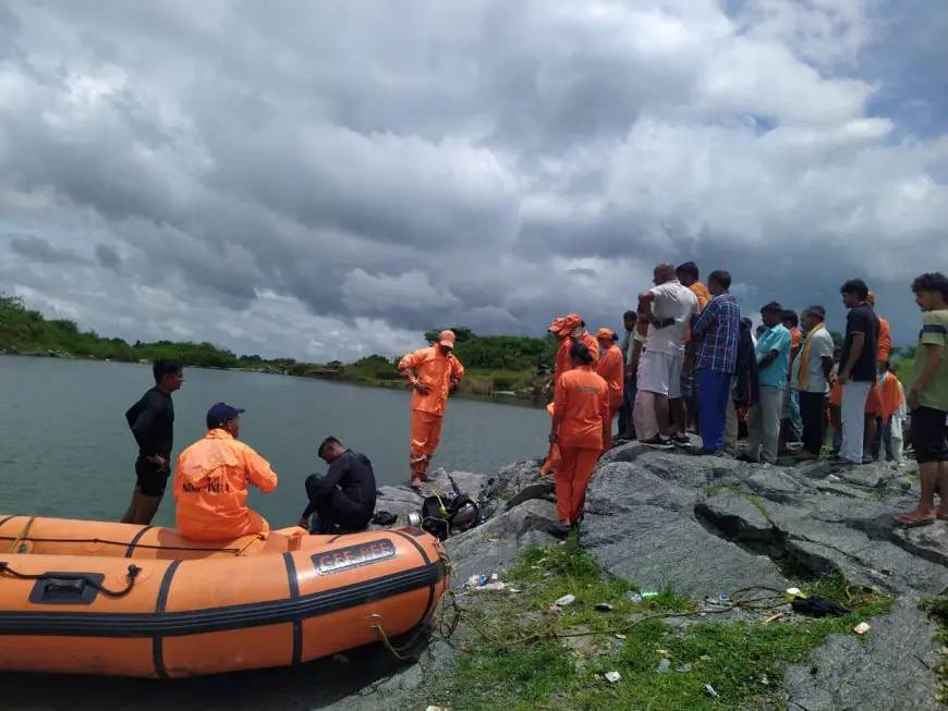 Ranchi Accident : बंद खदान में नहाने गया 18 वर्षीय युवक डूबा, NDRF कर रही तलाश